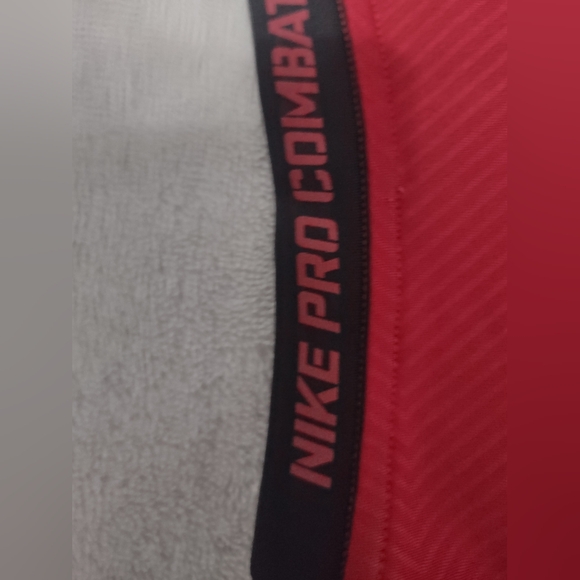 Nike pro combat compression long sleeve shirt size large - Picture 4 of 6